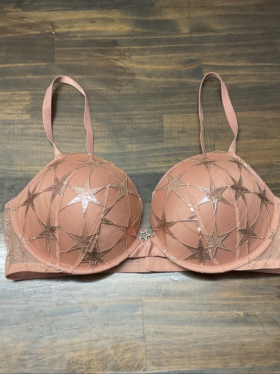 Victoria's Secret Other - Victoria Secret Very Sexy Stardust Embroidery PushUp Bra Underwire Rose Gold 38C